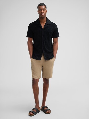 STRELLSON Loosefit Shorts 'Kaji' in Braun