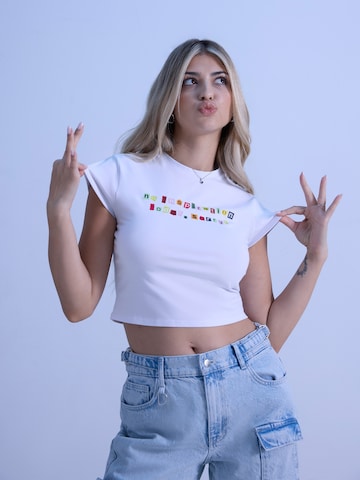 ABOUT YOU x irinassw Shirt 'Fee' in White