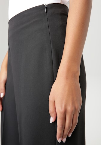 Aniston SELECTED Wide Leg Bügelfaltenhose in Schwarz