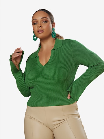 Chi Chi London Sweater in Green: front