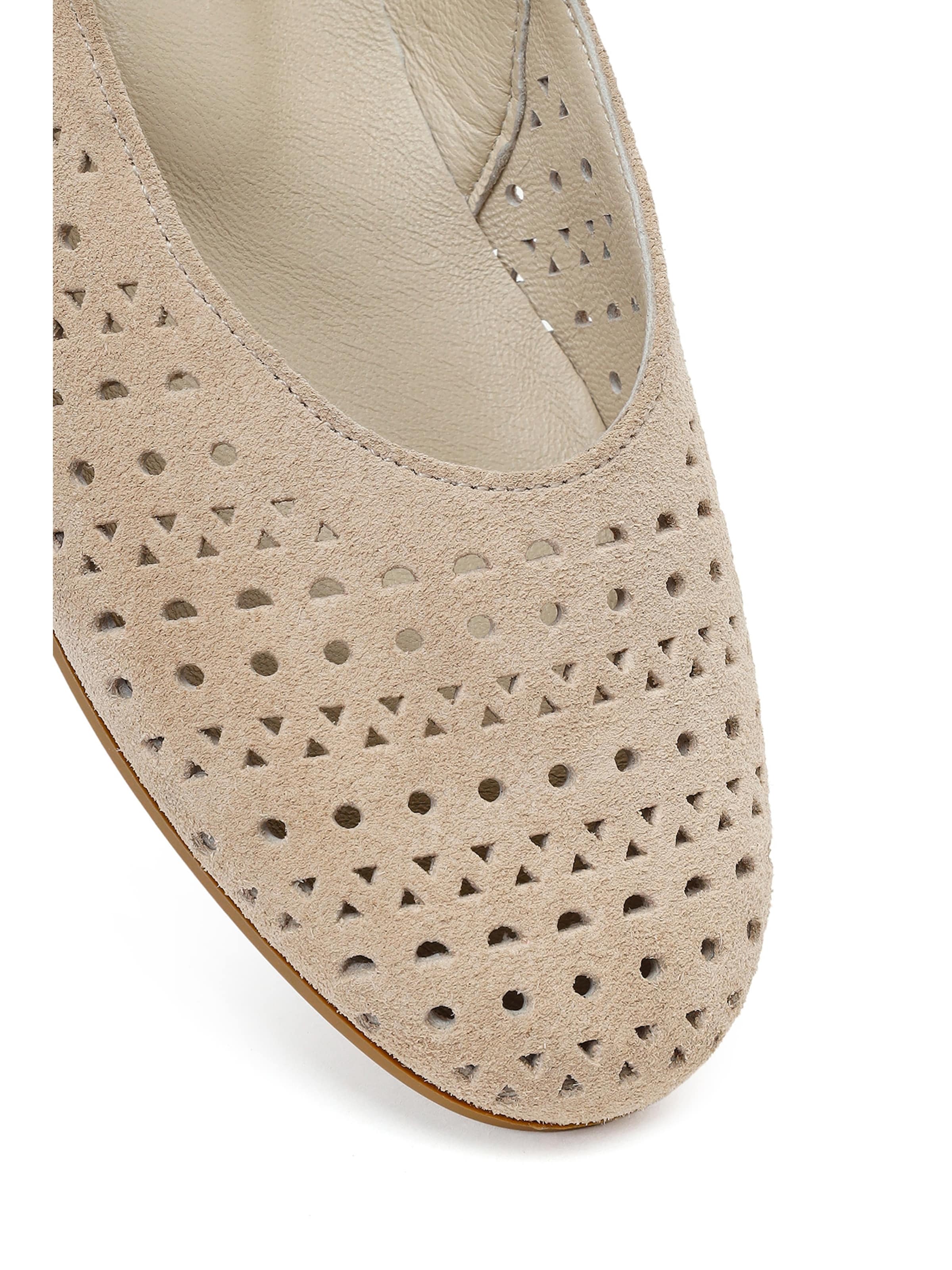 Derimod Ballerina in Beige
