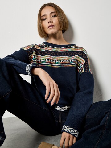 Apricot Sweater in Blue