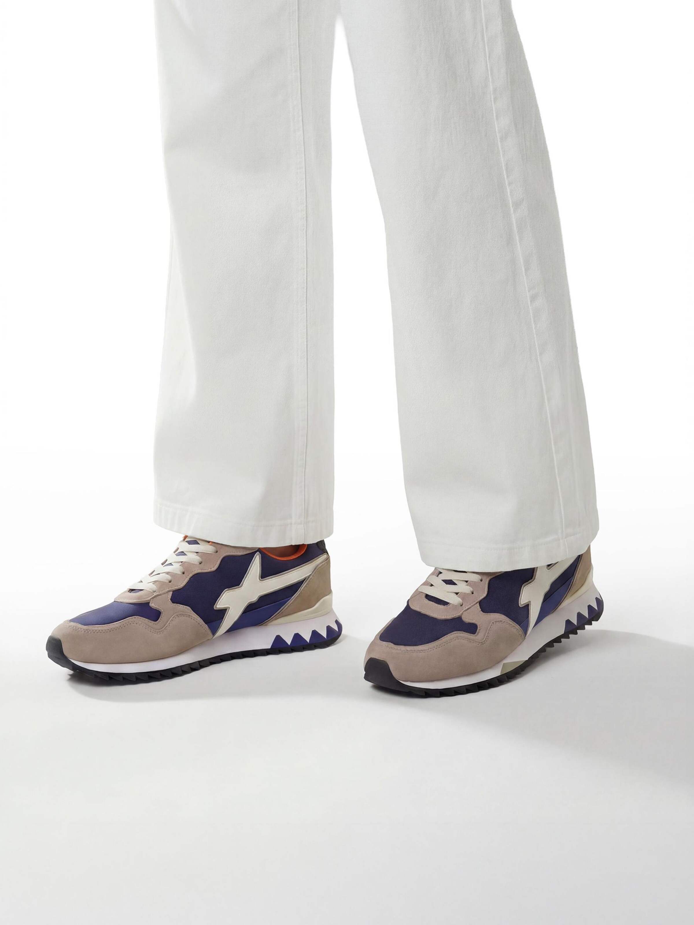 W6YZ Platform trainers 'JET-M.' in Grey: front