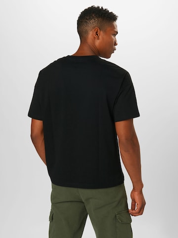 ALPHA INDUSTRIES T-shirt 'Heavy' i svart