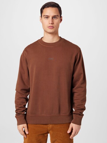 BOSS - Sweatshirt 'Wefade' em castanho: frente