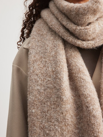 NA-KD Scarf in Beige: front