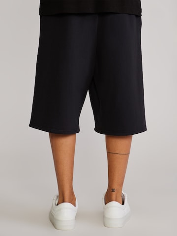 SikSilk Regular Pants in Black