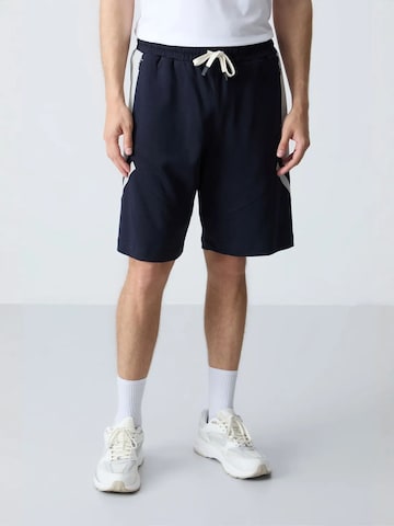 Regular Pantalon Tommy Life en bleu : devant