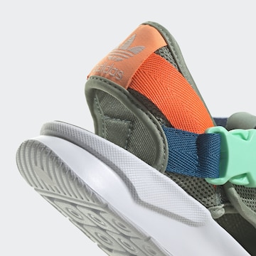 ADIDAS ORIGINALS Ανοικτά παπούτσια '360 3.0' σε πράσινο