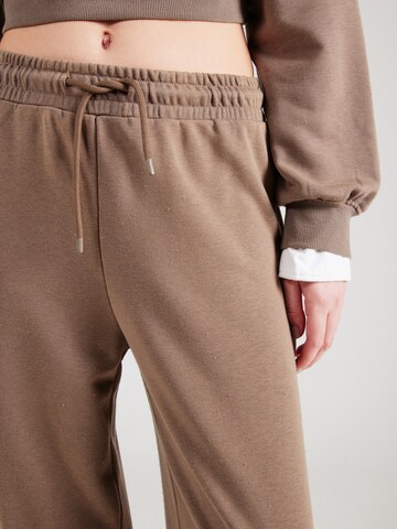 ABOUT YOU Regular Byxa 'Mala' i beige