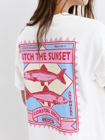 Pull&Bear Тениска в бяло