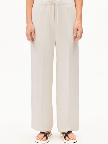ARMEDANGELS Regular Pants in White
