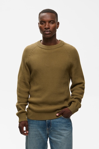 Matinique Sweater in Brown: front