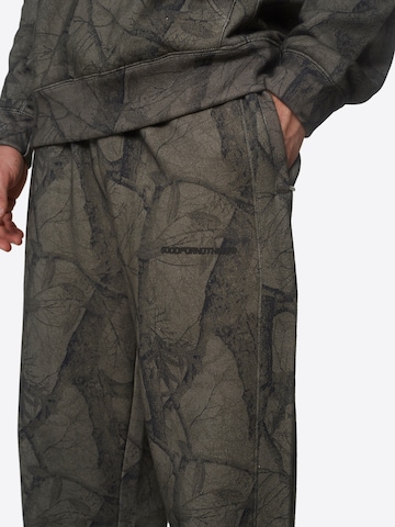 Good For Nothing Wide Leg Hose in Braun