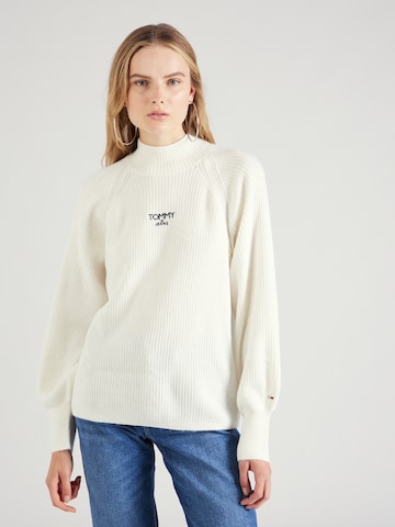 Tommy Jeans Sweater in White: front