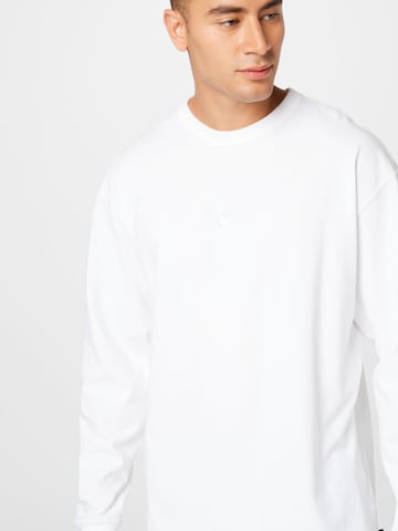 T-Shirt Nike Sportswear en blanc