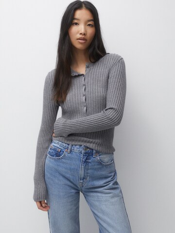 Pull-over Pull&Bear en gris : devant