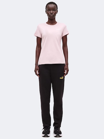 PUMA Λειτουργικό μπλουζάκι 'ESS Small No. 1' σε ροζ