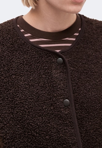ZABAIONE Vest 'Wi44nnie' in Brown