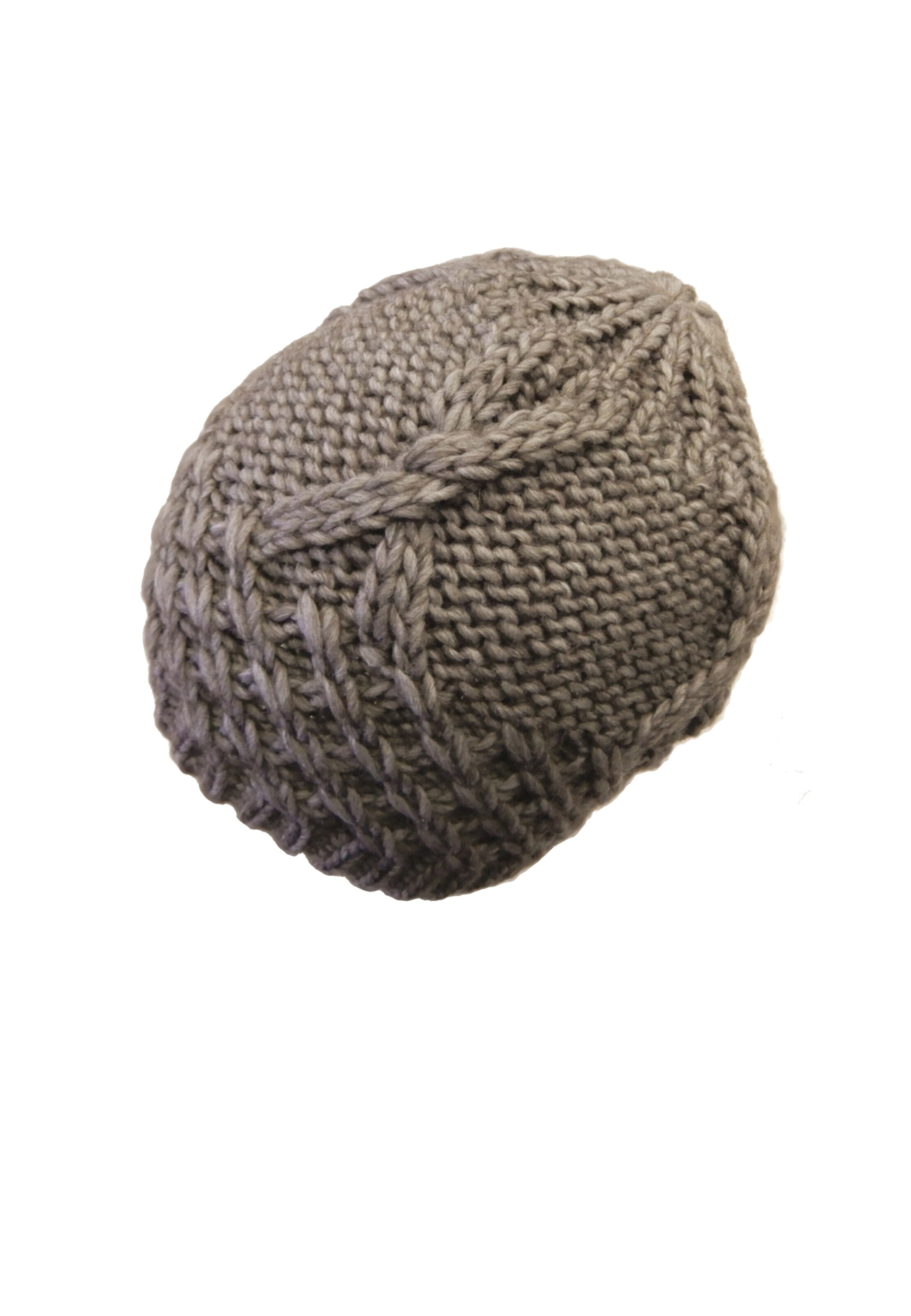 Chaplino Beanie in Brown: front
