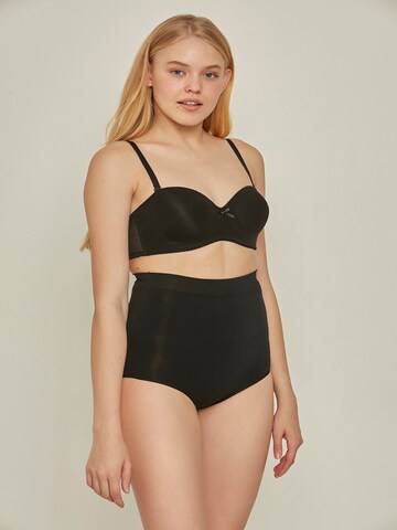 C&City Shaping slip in Black