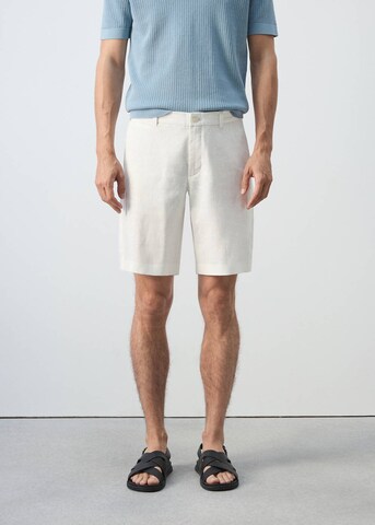 MANGO MAN Regular Shorts 'Carp' in Weiß: Vorderseite