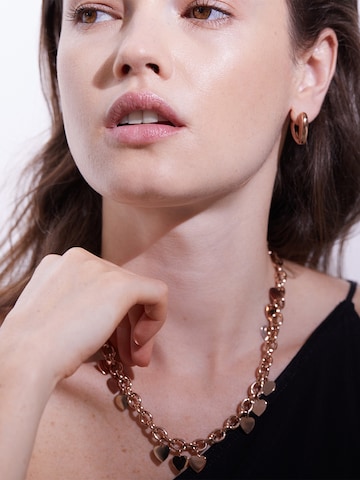 Echtzeit Necklace in Gold: front