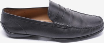 Tod's Flats & Loafers in 42 in Black: front