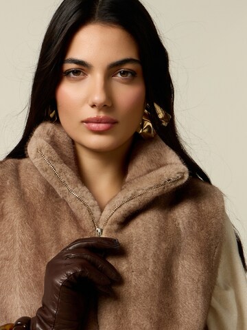 oltre Vest in Beige