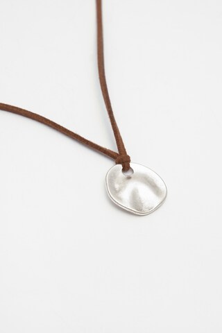 Pull&Bear Halsband i brun