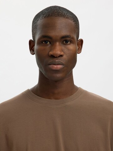 SELECTED Bluser & t-shirts 'Aspen' i brun