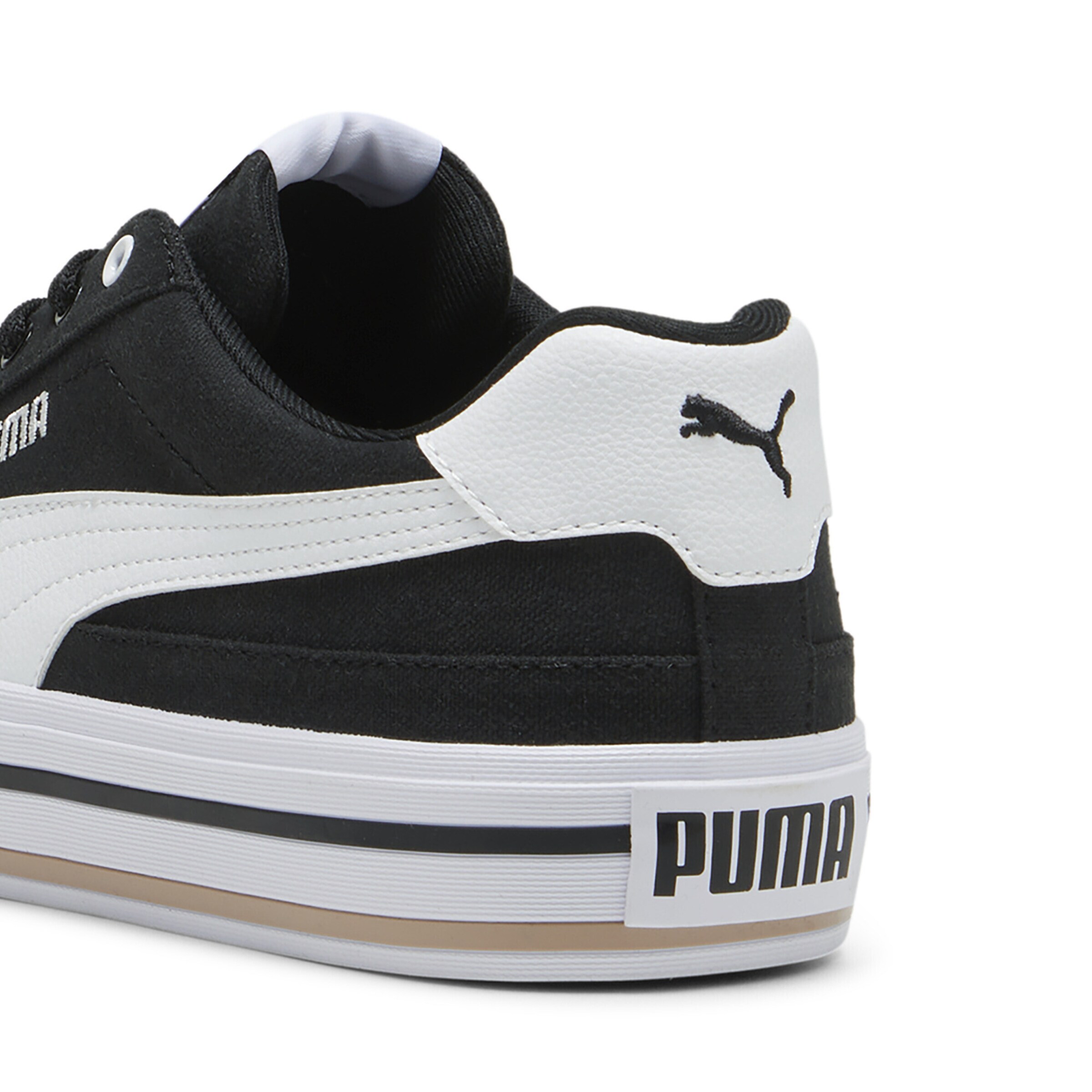PUMA Platform trainers 'Court Classic Vulcanised Formstrip' in Black