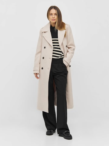 modström Between-Seasons Coat in Beige