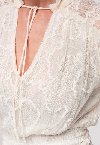 Ombre Bluse in Beige