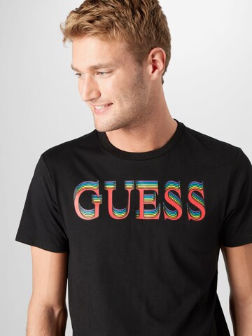 GUESS T-Shirt in Schwarz