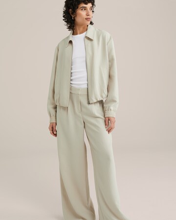 Wide leg Pantaloni con pieghe di WE Fashion in beige