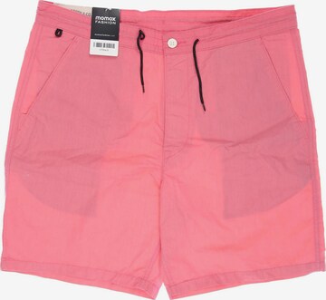 LEVI'S ® Shorts in 34 in Pink: front