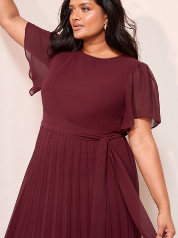 Friends Like These Kjole i rød