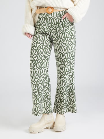 ZABAIONE Regular Pleat-front trousers 'Mi44laa' in Green: front