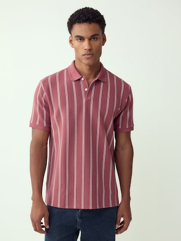 Next - Camisa em rosa: frente