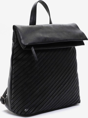 TAMARIS Rucksack 'Julina' in Schwarz