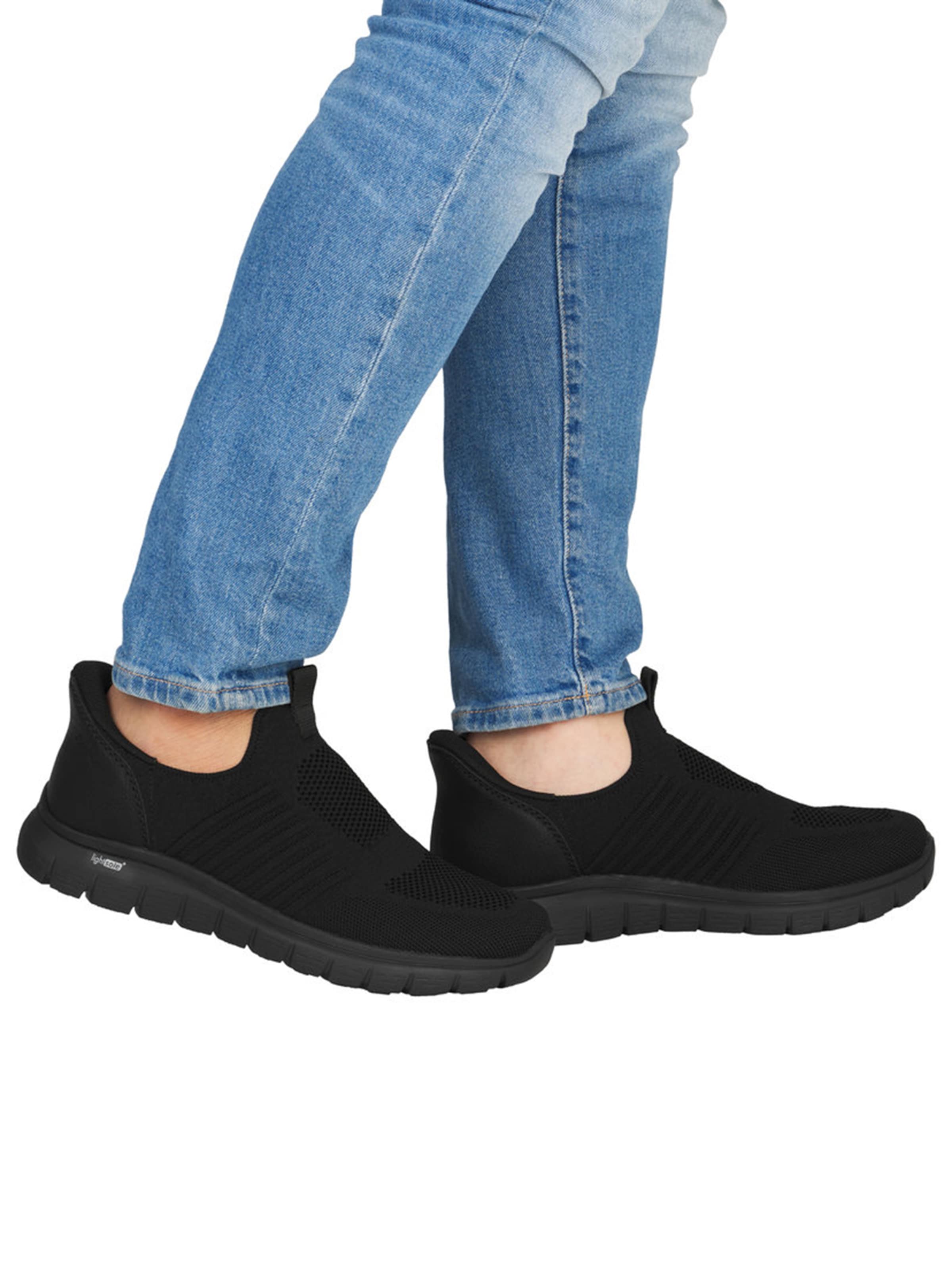 Scarpa slip-on di Rieker in nero: frontale