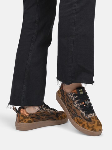 Crickit Sneakers laag 'RUNA' in Bruin: voorkant