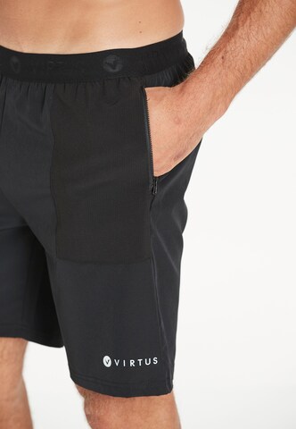 Virtus Regular Funktionsshorts in Schwarz