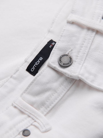 Ombre Regular Jeans‌‌‌‌‌‌‌‌ in Weiß