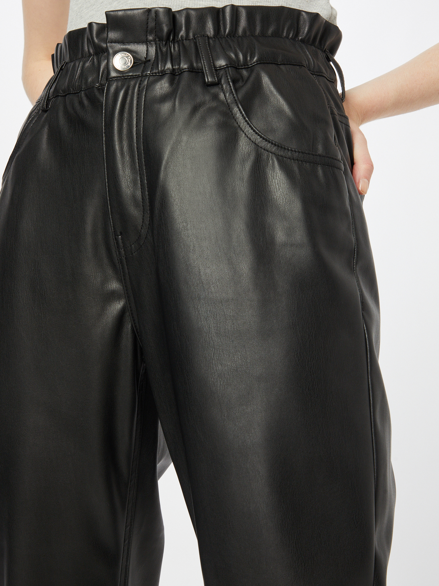 ONLY Hose Ova-Naia in Schwarz ONLY Hose Ova-Naia in Schwarz