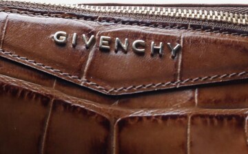Givenchy Clutch One Size in Braun