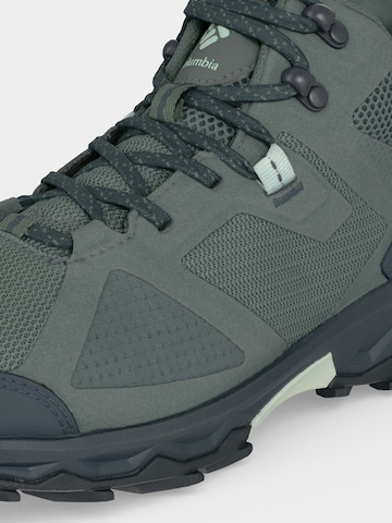 zaļš COLUMBIA Kurpes 'PEAKFREAK HERA™ II OUTDRY™ MID'