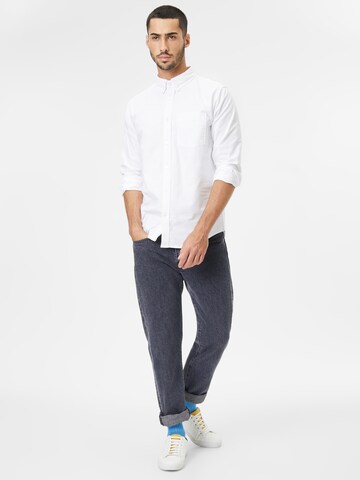 Coupe regular Chemise AÉROPOSTALE en blanc