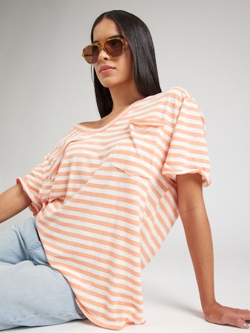 Free People Majica | oranžna barva